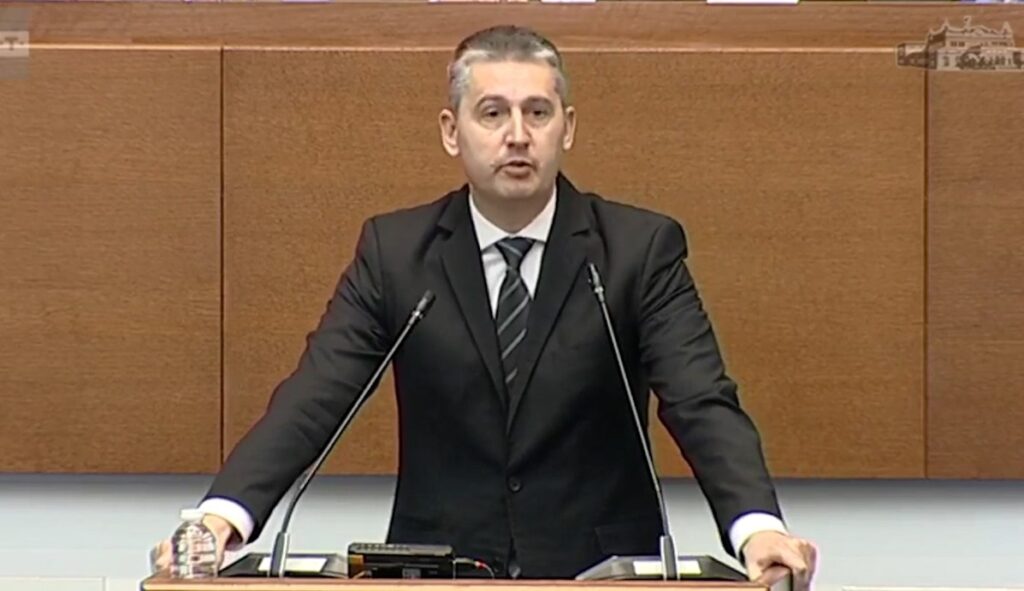Костадинов с нов призив към президента да свика Консултативен съвет за национална сигурност