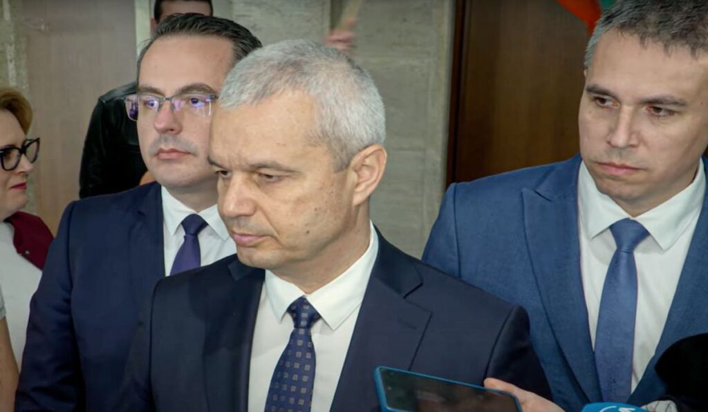 Костадин Костадинов: Вкарват ни в еврозоната с лъжа и без закон - народът излиза на протест