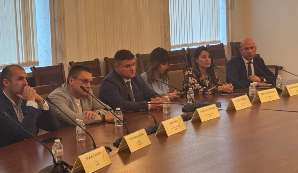 Стоян Таслаков: Завръщането в България не трябва да бъде наказание за здравноосигурените зад граница