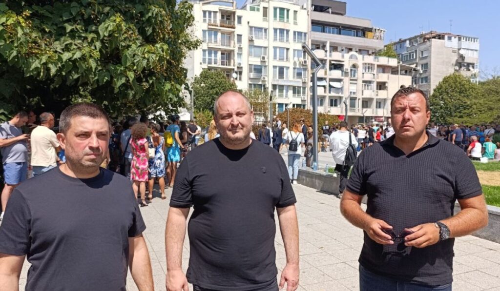 Депутати от "Възраждане" настояват: Делото за АТВ инцидента да бъде преместено, за да няма съмнения за чадър