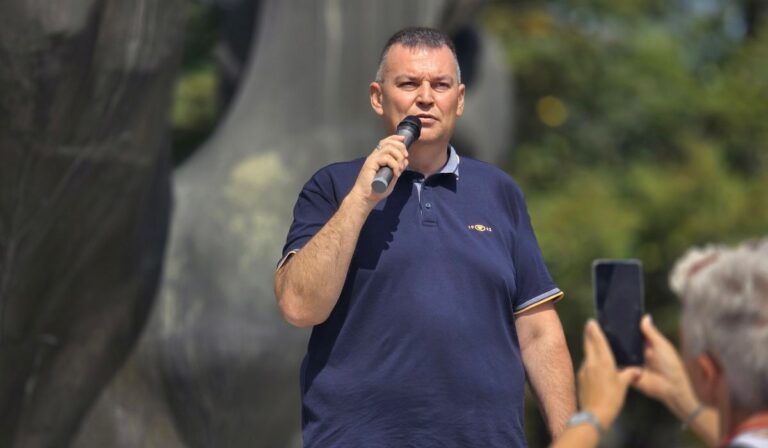 Емил Янков в Пловдив: половината вода изтича, градският транспорт е колапс