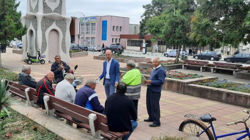 Коста Стоянов, „Възраждане": Селата умират, защото държавата ги е забравила