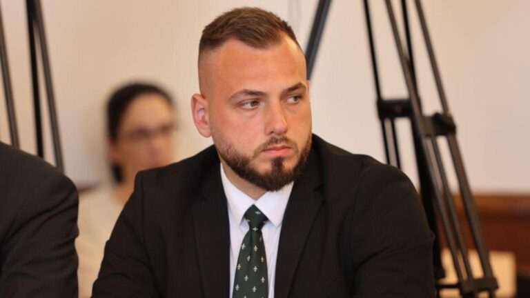 Георги Хрисимиров към управляващите: С бюджета на ДОО репресирате бизнеса и работещите