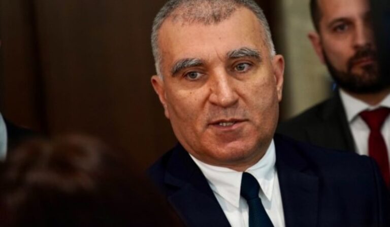 Ивелин Първанов: Държавата ни кара да шофираме по републикански пътища, които приличат на офроуд трасета