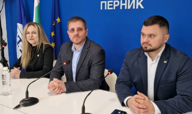 Частници ли ще решават бъдещето на автогарата и гробищата?