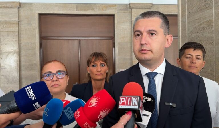 В подкрепа на детето Силвестър, “Възраждане” иска среща със социалния министър