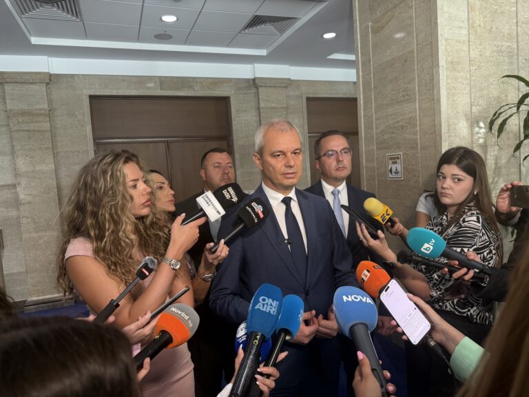 “Възраждане” за програмата на правителството: Празни приказки, кухи фрази и откровени лъжи
