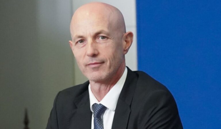 Коста Стоянов настоява пред кмета и администрацията му да се спази законът по отношение на “Баба Алино”