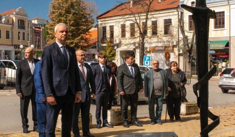 Костадинов от Шумен: Българското общество трябва да формулира новата си колективна цел
