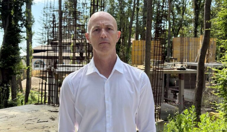 Коста Стоянов: Скандалът „Баба Алино" се разраства - прокуратурата разкри неистински удостоверения за търпимост на строежите на „КУБ"