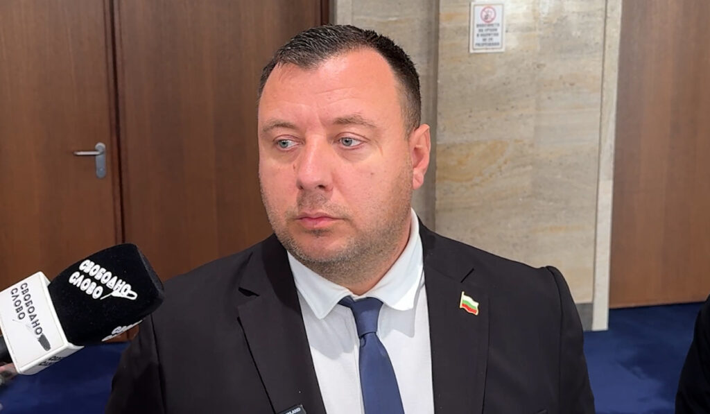 „Възраждане" осигури възможност за краткосрочна „Гражданска отговорност" за мотористи и собственици на кемпери и каравани