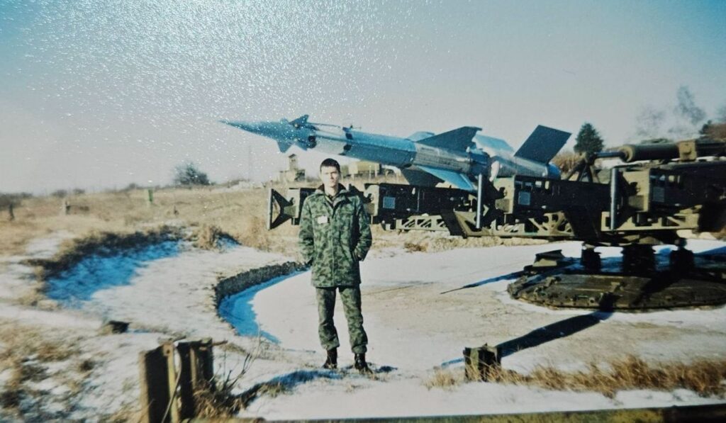 Костадин Костадинов: Хора, непомирисвали барут, говорят за война, а ние искаме мир